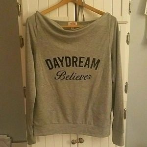 Daydream Believer | Sweatshirt | NWOT